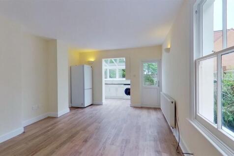 Clarendon-Road-Colliers-Wood-SW19-05212021_220519.