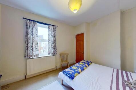 Duntshill-Road-Earlsfield-SW18-01252022_154044.jpg