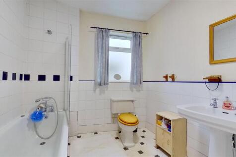 Duntshill-Road-Earlsfield-SW18-01252022_154148.jpg