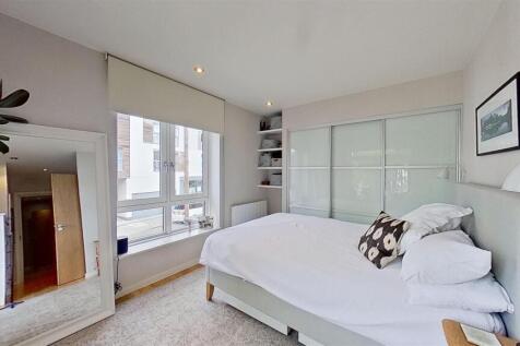 The-Retreat-Furmage-Street-Earlsfield-SW18-0713202