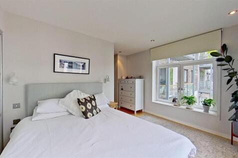 The-Retreat-Furmage-Street-Earlsfield-SW18-0713202