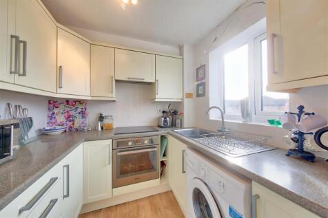 26_peartree_avenue_image8_15777_4.jpg