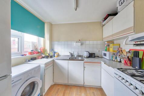 143__larch_close_image4_14594_4.jpg