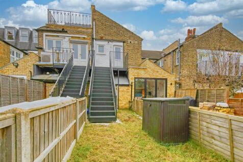 13a_isis_street_image2_19838_4 copy.jpg