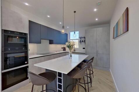 Tff-Trewint-Street-Earlsfield-SW18-11232025_160734