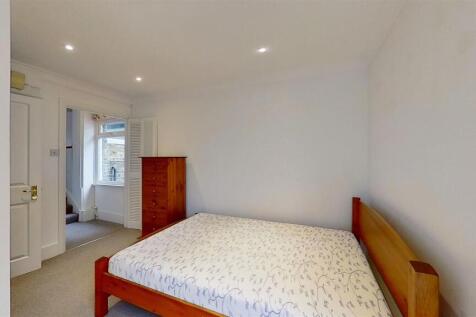 Fff-Brodrick-Road-Wandsworth-SW17-09302021_190805.