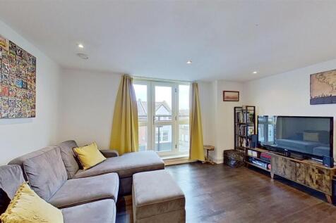 134-Garratt-Lane-Wandsworth-SW18-01192025_193612.j