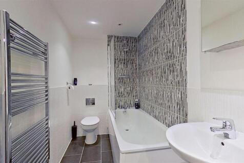 134-Garratt-Lane-Wandsworth-SW18-01192025_193813.j