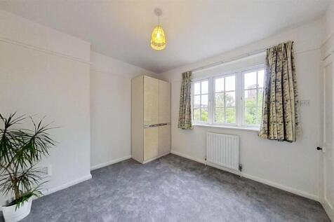 Mapleton-Road-Wandsworth-SW18-06032025_142849.jpg