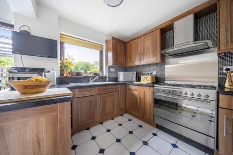 Kitchen Diner angle 1