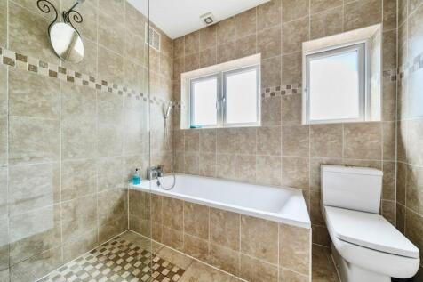 Bathroom angle 1