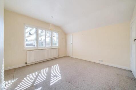 Bedroom 2 angle 2
