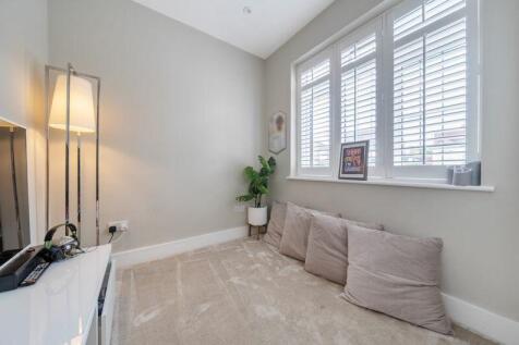 Ground floor gaming room or office