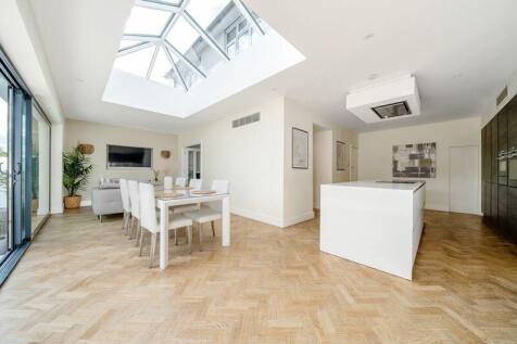 Kitchen dining room angle 1