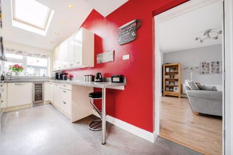 Kitchen angle 2