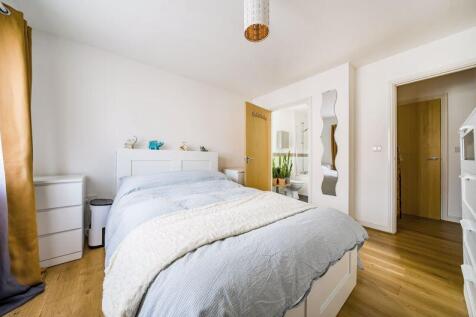 Bedroom 1 angle 1