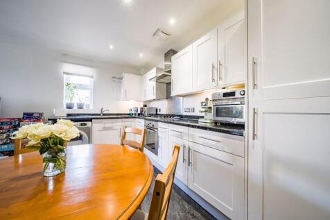 Kitchen angle 3