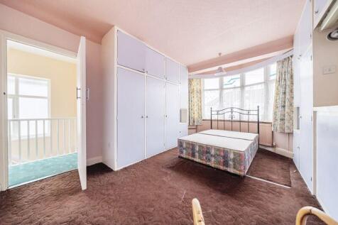Bedroom 1 angle 1