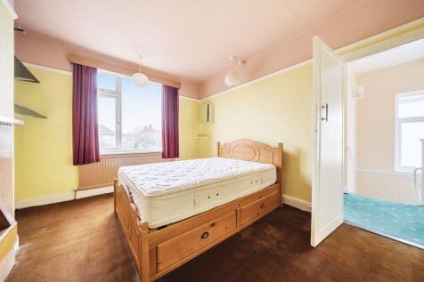 Bedroom 2 angle 2