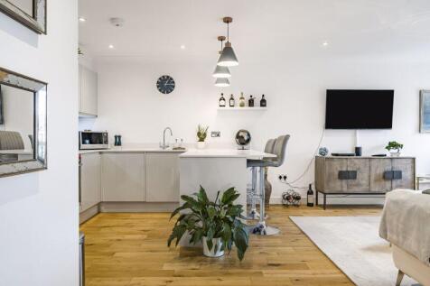 Lounge and kitchen