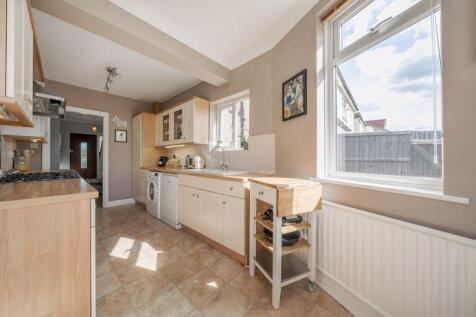 Kitchen angle 2