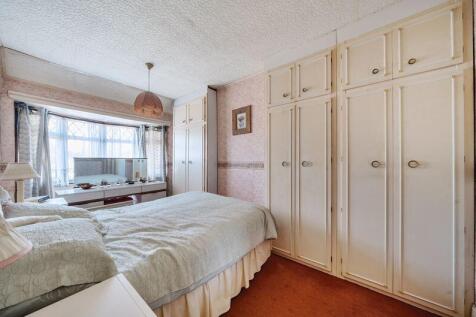 Bedroom 1 angle 1