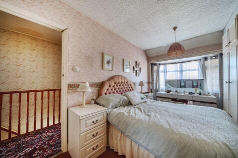 Bedroom 1 angle 2