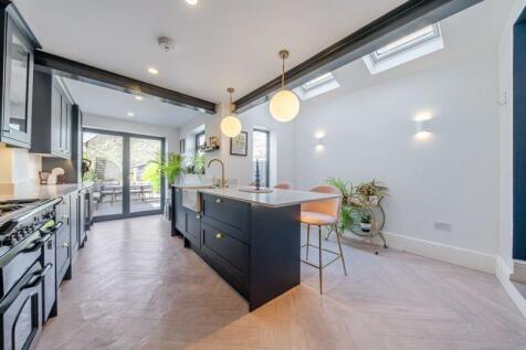 Kitchen angle 1