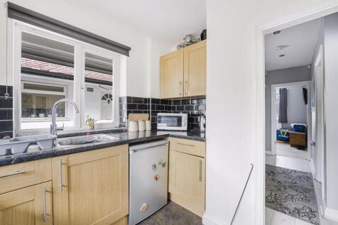 Kitchen angle 2