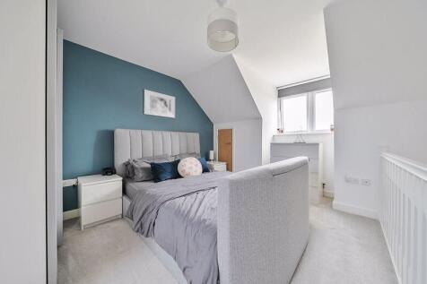 Bedroom 1 angle 1