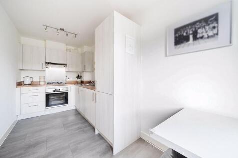 Kitchen Breakfast room angle 2