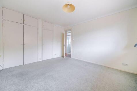 Bedroom 1 angle 3