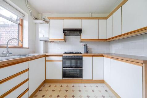 Kitchen angle 3