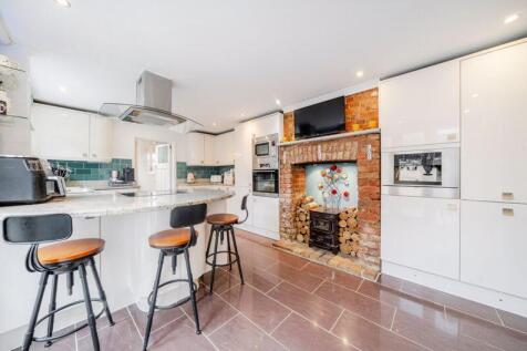 Kitchen angle 1