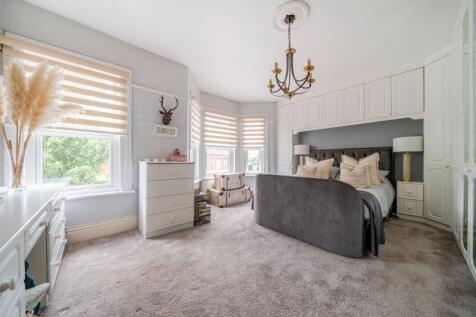 Bedroom 1 angle 1