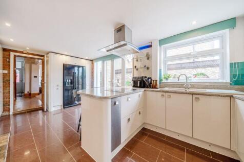 Kitchen angle 3