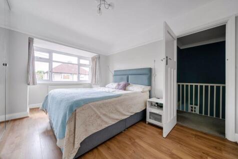 Bedroom 1 angle 2