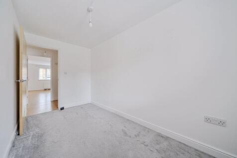 Bedroom 2 angle 2