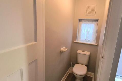 Toilet upstairs