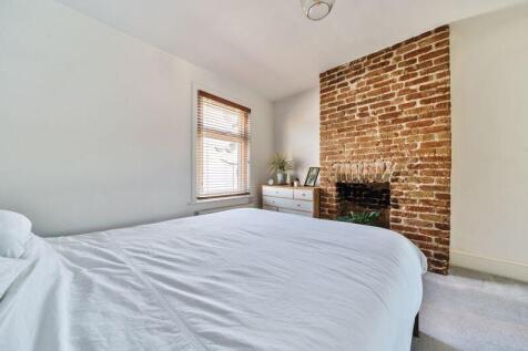 Bedroom 1 angle 2