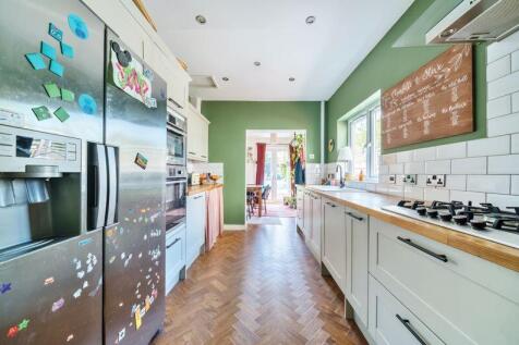 Kitchen angle 3