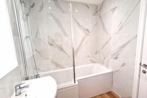 Bathroom angle 2