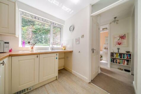 Kitchen angle 2