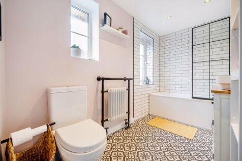 Bathroom angle 1
