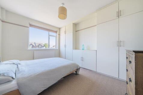 Bedroom 2 angle 2