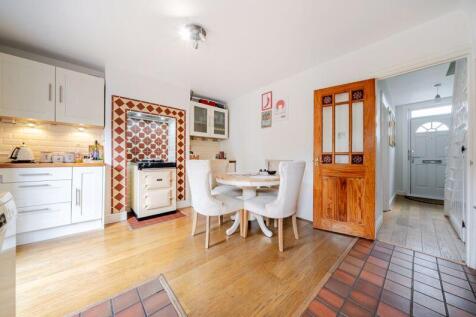 Kitchen diner angle 1