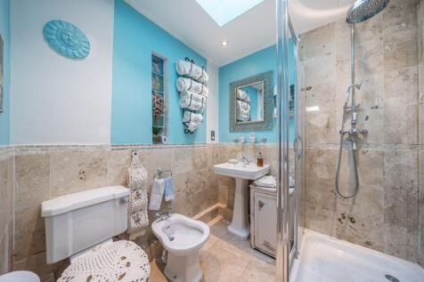 Ground floor bathroom