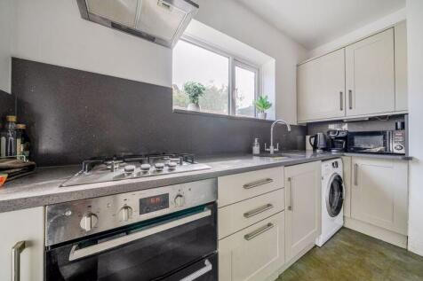 Kitchen angle 2