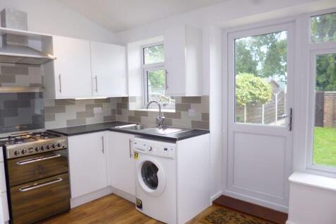 kitchen (angle 2)
