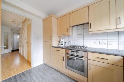 Kitchen angle 2